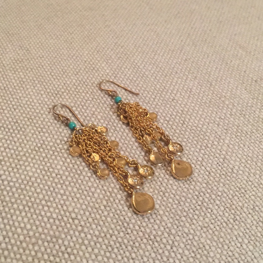 Gold dangling earrings